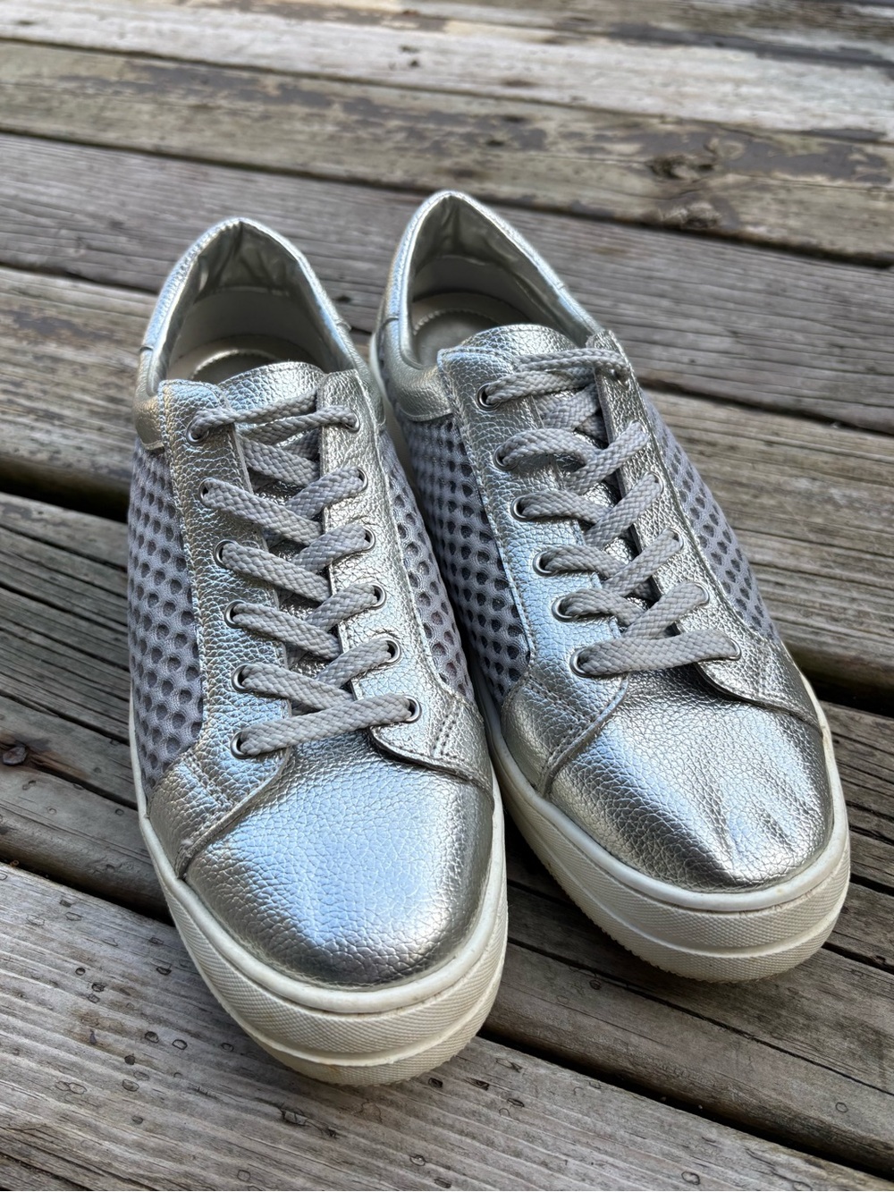 Steven Natural Comfort Women's Silver Metallic Lace-Up Sneakers size 10